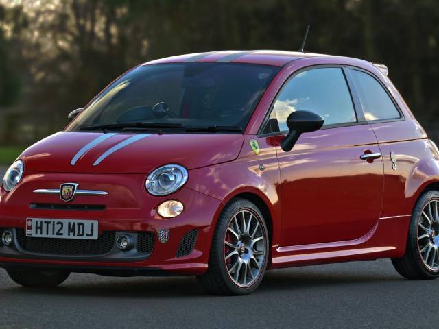 Image 1/50 of Abarth 695 «Tributo Ferrari» (2012)