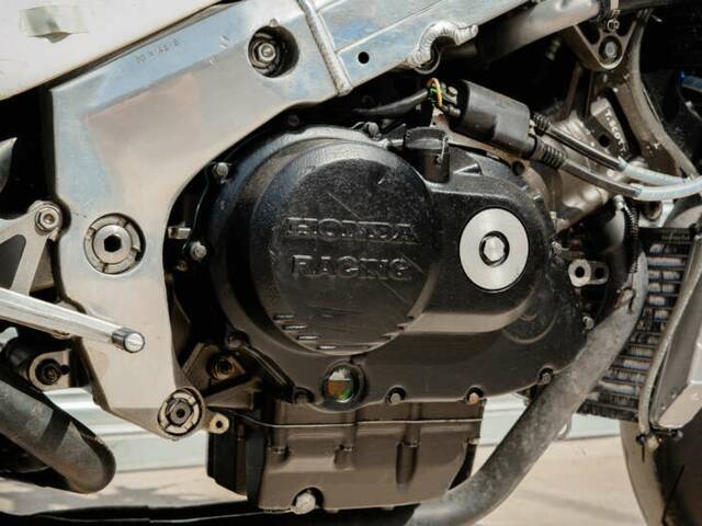 Honda VFR 750R RC 30
