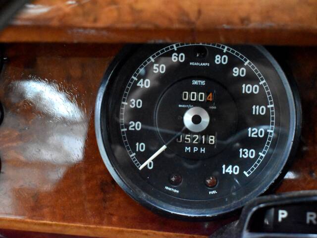 Jaguar Mk II 3.8
