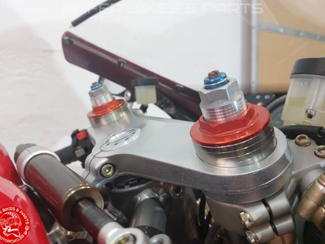 Ducati 748 S