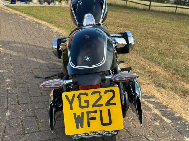 BMW R 18