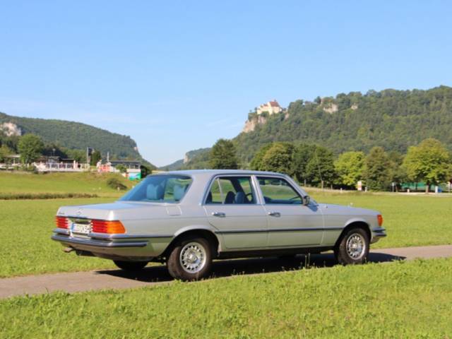 Mercedes-Benz 280 SE