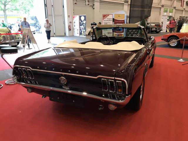 Ford Mustang 289