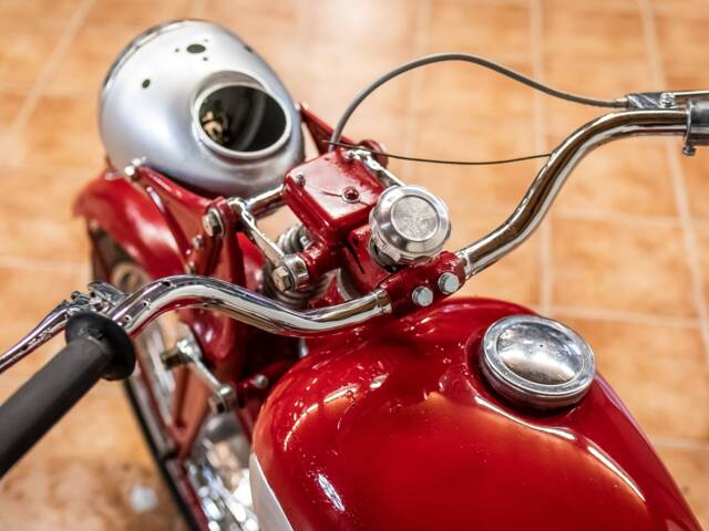 Triumph (TWN) BD 250