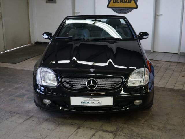 Mercedes-Benz SLK 320