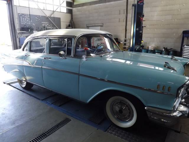 Chevrolet Bel Air 2400