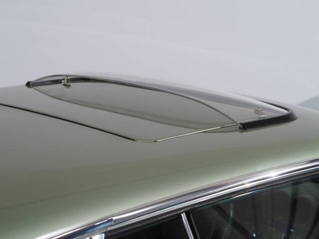 Mercedes-Benz 450 SLC