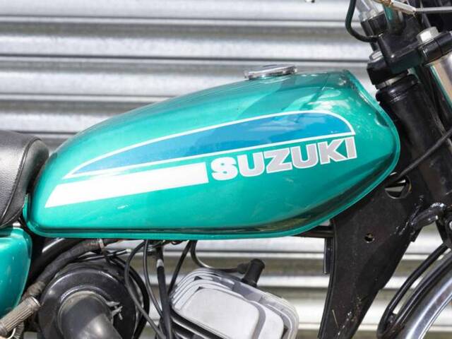 Suzuki TS 100