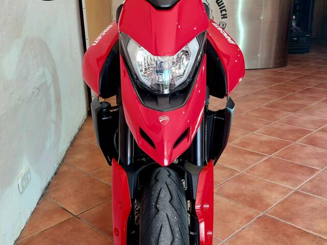 Ducati Hypermotard 950