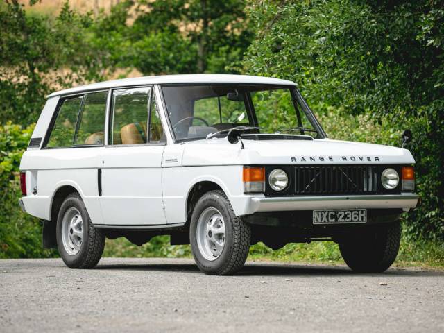 Image 1/33 of Land Rover Range Rover Classic &quot;Velar&quot; (1970)