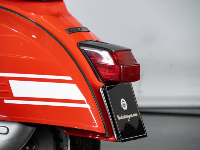 Piaggio Vespa 200 Rally