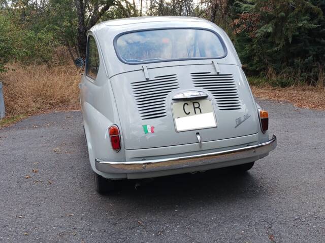 FIAT 600
