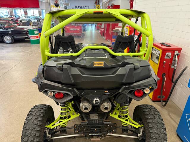 Can-Am Maverick 1000R Turbo