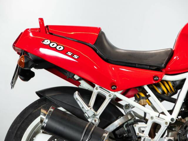 Ducati 900 SS