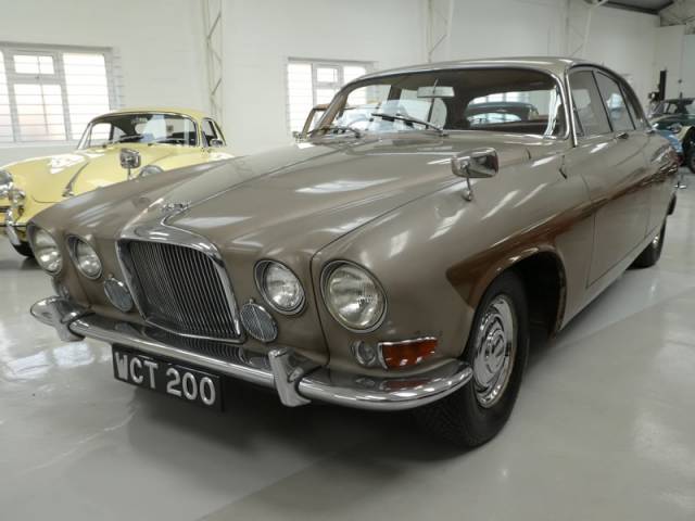 Jaguar Mk X 3.8