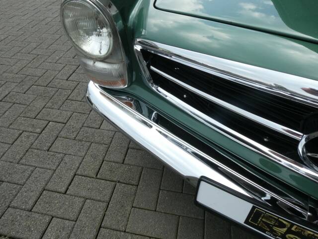 Mercedes-Benz 280 SL