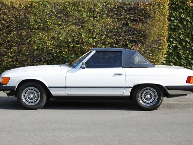 Mercedes-Benz 380 SL