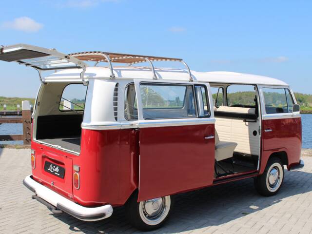 Volkswagen T2a minibus L