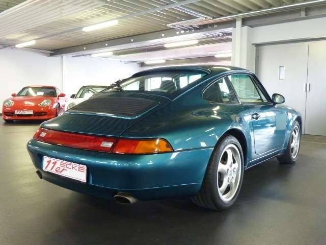 Porsche 911 Carrera