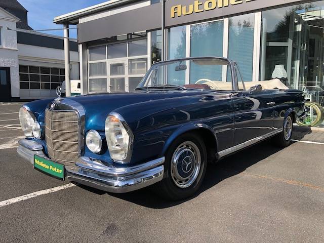 Mercedes-Benz 250 SE