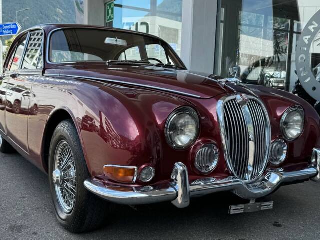 Image 1/25 of Jaguar S-Type 3.8 (1965)