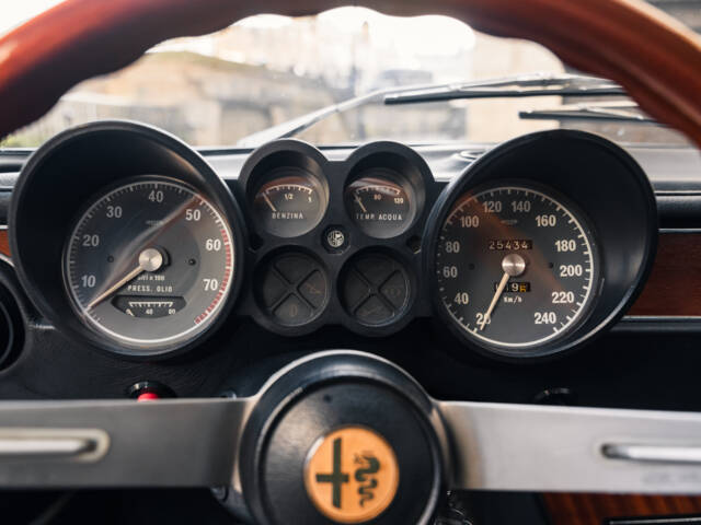 Alfa Romeo 2000 GT Veloce