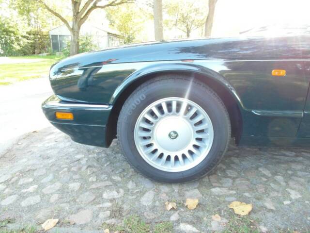 Jaguar XJ12 6.0
