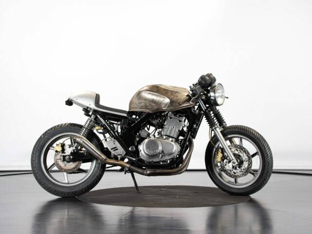 Honda CB 500E