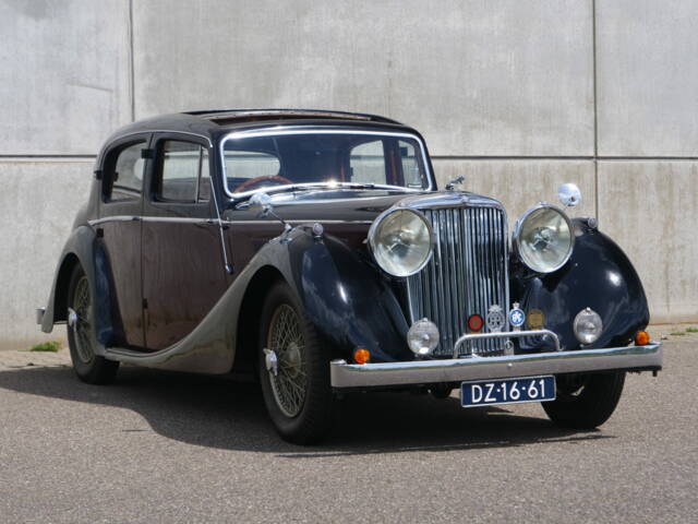 Image 1/5 of Jaguar Mk IV 3,5 Litre (1946)