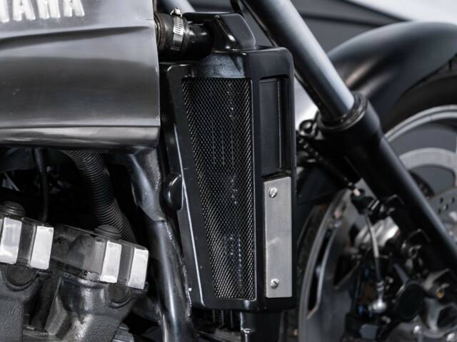 Yamaha V-Max 1200