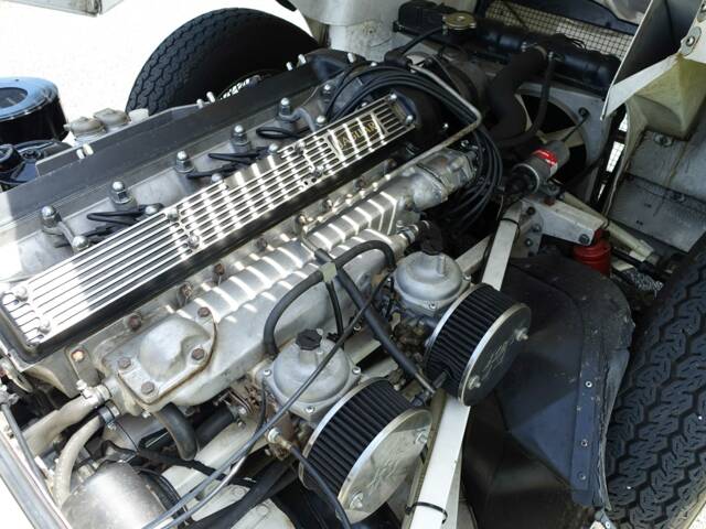 Jaguar XK-E (2+2)