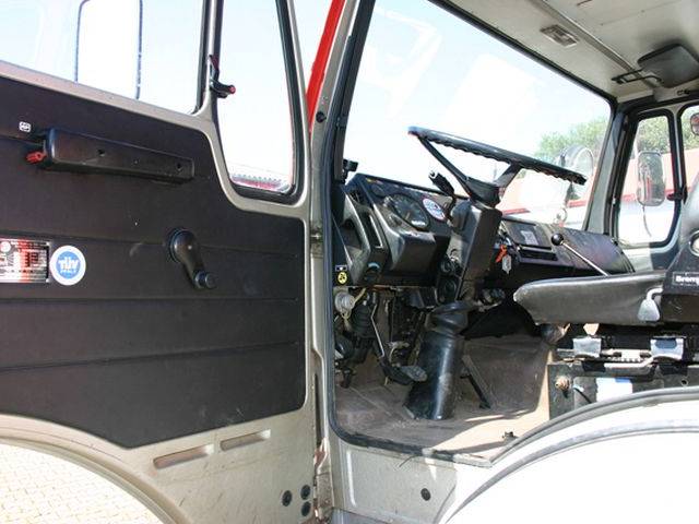 Mercedes-Benz 1017 AF