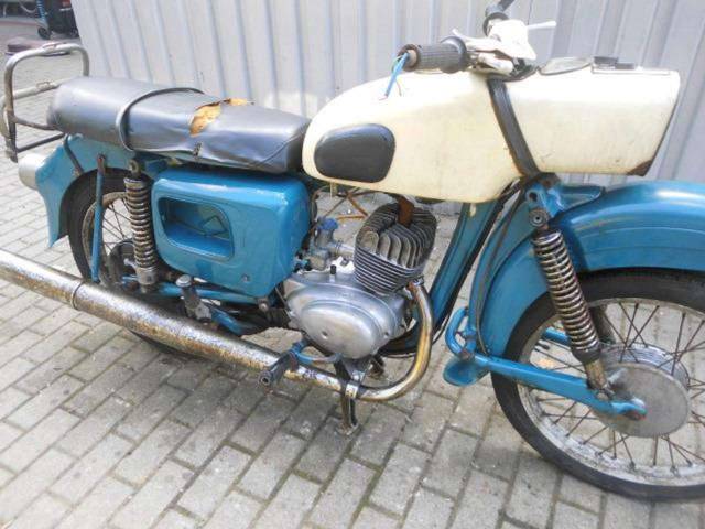Bild 1/16 von MZ DUMMY (1973)