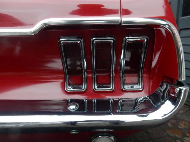 Ford Mustang 289