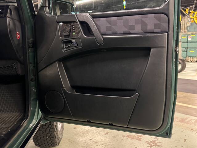 Mercedes-Benz G 320 (SWB)