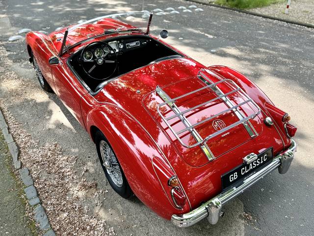 MG MGA 1600