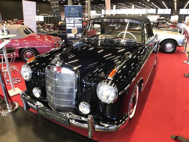 Mercedes-Benz 220 S Cabriolet