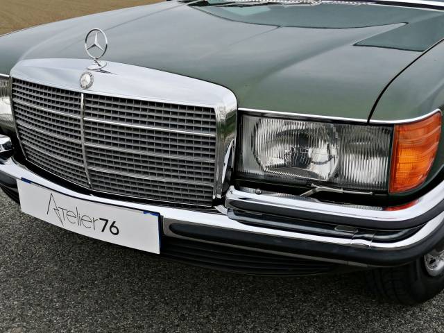 Mercedes-Benz 280 SE