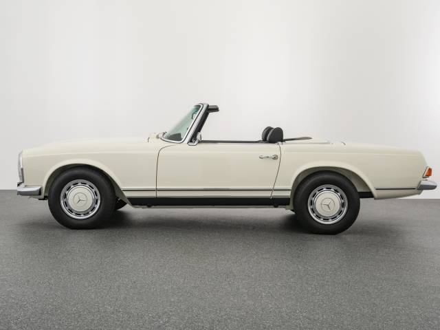 Mercedes-Benz 280 SL