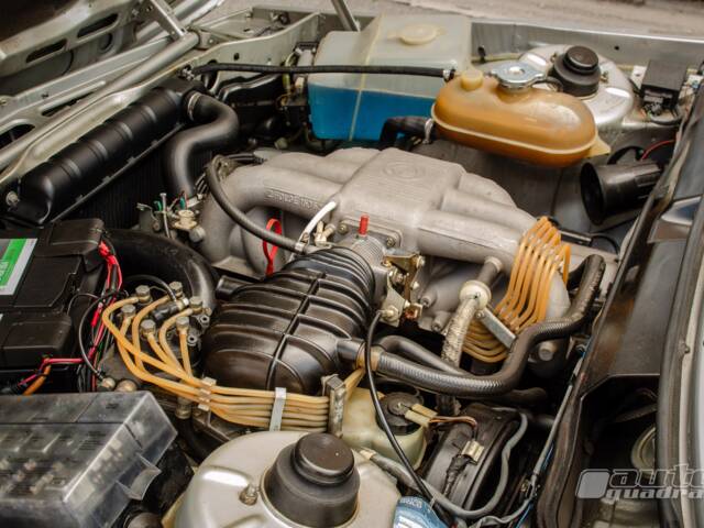 BMW 323i