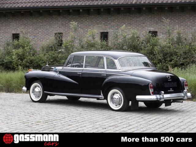 Mercedes-Benz 300 d