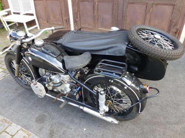 IMZ-Ural M61
