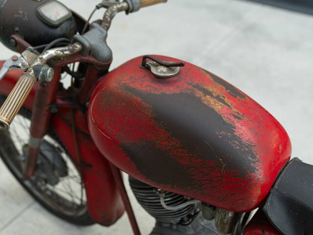 Moto Guzzi Stornello 125