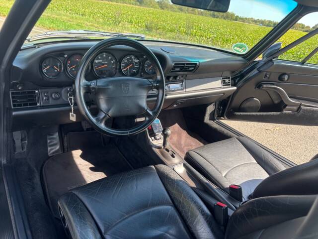 Porsche 911 Carrera