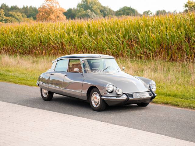 Citroën DS 21 Pallas