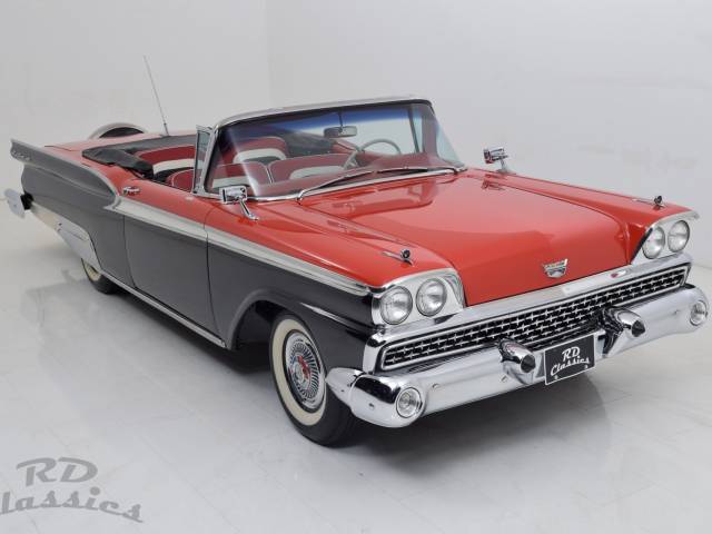 Ford Galaxie Sunliner Convertible