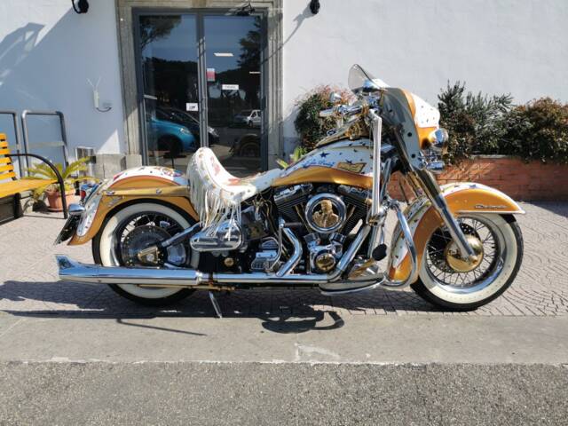 Harley-Davidson FLSTN Softail Deluxe