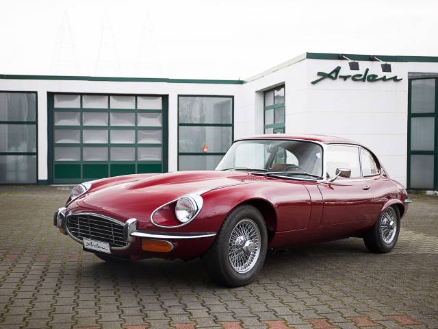 Jaguar E-Type V12 (2+2)