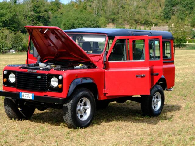 Land Rover Defender 110 300Tdi