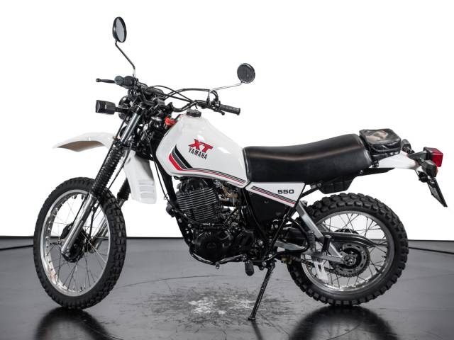 Bild 1/26 von Yamaha DUMMY (1983)